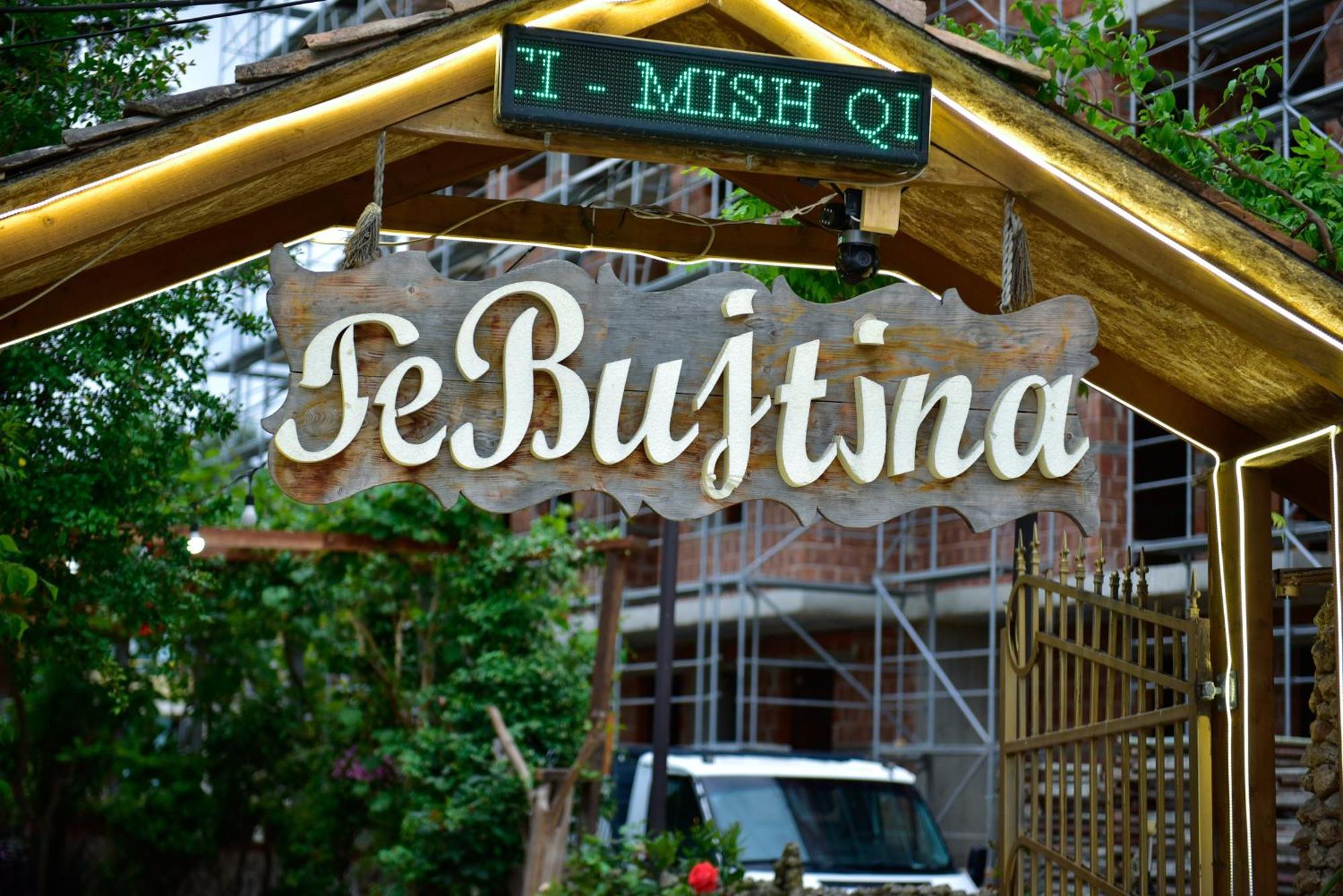 Te Bujtina Hotel- Cozy Stay With Traditional Breakfast Near Beach Golem  Buitenkant foto